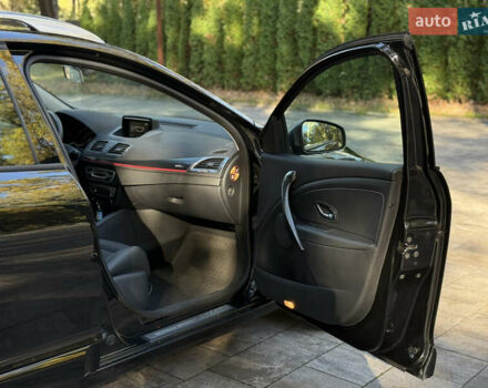 Черный Рено Меган, объемом двигателя 1.5 л и пробегом 244 тыс. км за 8800 $, фото 47 на Automoto.ua