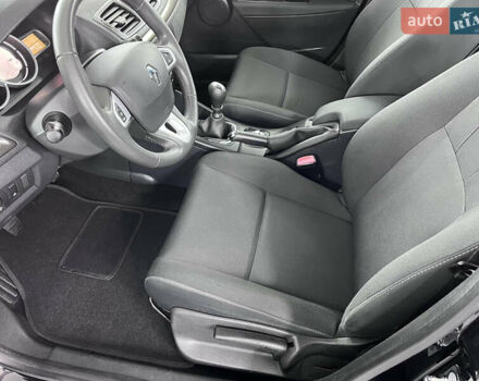 Чорний Рено Меган, об'ємом двигуна 1.6 л та пробігом 128 тис. км за 8900 $, фото 49 на Automoto.ua