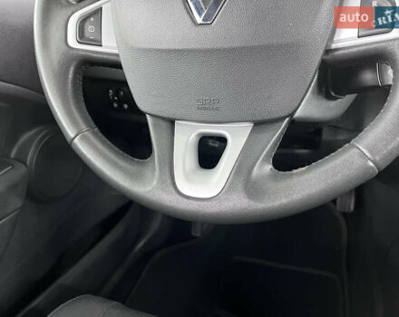 Чорний Рено Меган, об'ємом двигуна 1.6 л та пробігом 128 тис. км за 8900 $, фото 76 на Automoto.ua