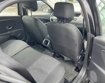 Черный Рено Меган, объемом двигателя 1.5 л и пробегом 220 тыс. км за 9400 $, фото 11 на Automoto.ua