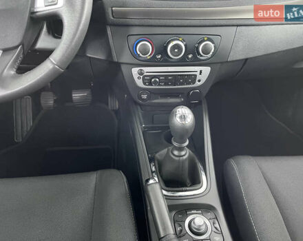 Чорний Рено Меган, об'ємом двигуна 1.6 л та пробігом 128 тис. км за 8900 $, фото 55 на Automoto.ua