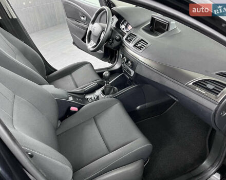 Чорний Рено Меган, об'ємом двигуна 1.6 л та пробігом 128 тис. км за 8900 $, фото 60 на Automoto.ua