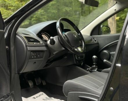 Чорний Рено Меган, об'ємом двигуна 1.5 л та пробігом 254 тис. км за 8700 $, фото 4 на Automoto.ua