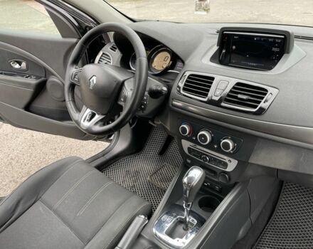 Черный Рено Меган, объемом двигателя 1.5 л и пробегом 260 тыс. км за 7700 $, фото 12 на Automoto.ua