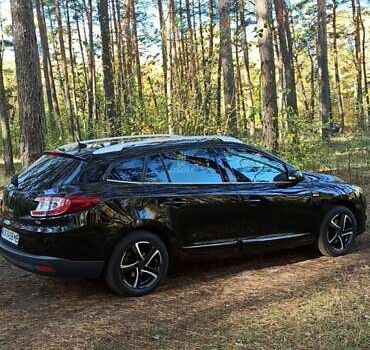 Черный Рено Меган, объемом двигателя 1.2 л и пробегом 242 тыс. км за 9000 $, фото 1 на Automoto.ua