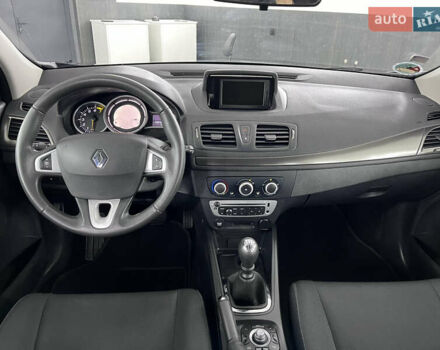Чорний Рено Меган, об'ємом двигуна 1.6 л та пробігом 128 тис. км за 8900 $, фото 72 на Automoto.ua