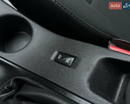 Черный Рено Меган, объемом двигателя 1.5 л и пробегом 258 тыс. км за 8650 $, фото 28 на Automoto.ua