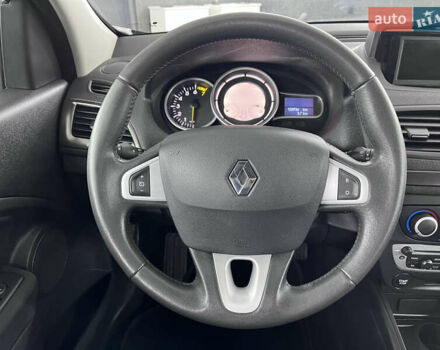 Чорний Рено Меган, об'ємом двигуна 1.6 л та пробігом 128 тис. км за 8900 $, фото 73 на Automoto.ua