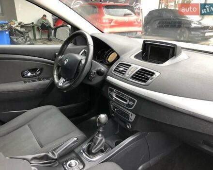 Черный Рено Меган, объемом двигателя 1.5 л и пробегом 185 тыс. км за 7600 $, фото 17 на Automoto.ua