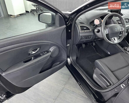 Чорний Рено Меган, об'ємом двигуна 1.6 л та пробігом 128 тис. км за 8900 $, фото 64 на Automoto.ua