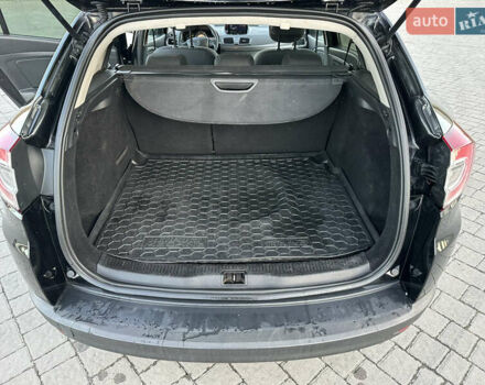 Чорний Рено Меган, об'ємом двигуна 1.46 л та пробігом 260 тис. км за 7777 $, фото 25 на Automoto.ua