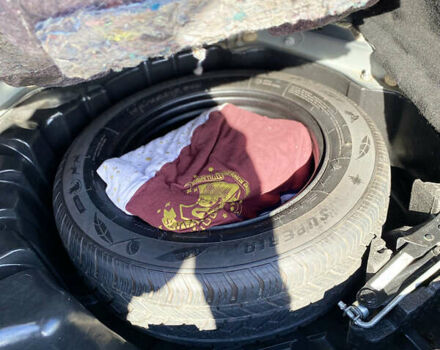 Черный Рено Меган, объемом двигателя 1.5 л и пробегом 230 тыс. км за 10480 $, фото 17 на Automoto.ua