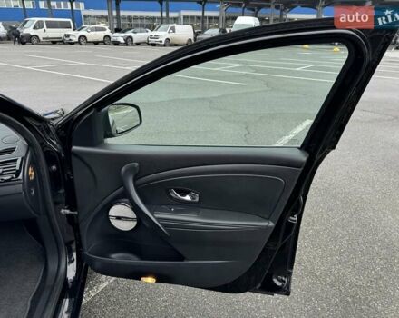 Черный Рено Меган, объемом двигателя 1.5 л и пробегом 205 тыс. км за 11150 $, фото 22 на Automoto.ua