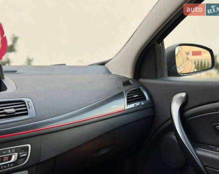 Черный Рено Меган, объемом двигателя 1.5 л и пробегом 238 тыс. км за 8700 $, фото 36 на Automoto.ua