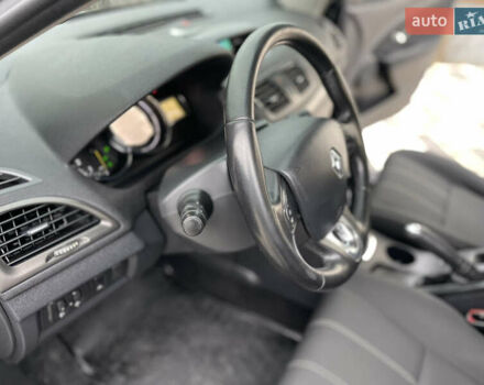 Черный Рено Меган, объемом двигателя 1.46 л и пробегом 284 тыс. км за 8100 $, фото 33 на Automoto.ua