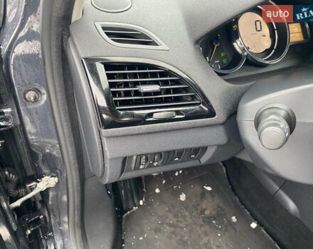 Черный Рено Меган, объемом двигателя 1.6 л и пробегом 243 тыс. км за 8450 $, фото 22 на Automoto.ua