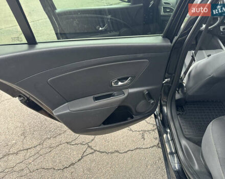 Черный Рено Меган, объемом двигателя 1.46 л и пробегом 260 тыс. км за 7550 $, фото 21 на Automoto.ua
