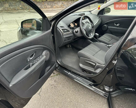 Чорний Рено Меган, об'ємом двигуна 1.46 л та пробігом 266 тис. км за 7700 $, фото 7 на Automoto.ua