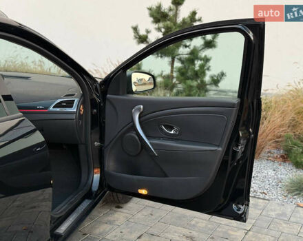 Черный Рено Меган, объемом двигателя 1.5 л и пробегом 238 тыс. км за 8700 $, фото 46 на Automoto.ua