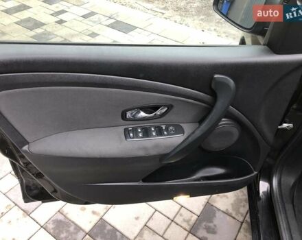 Черный Рено Меган, объемом двигателя 1.5 л и пробегом 185 тыс. км за 7600 $, фото 11 на Automoto.ua
