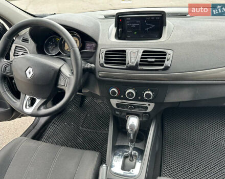 Черный Рено Меган, объемом двигателя 1.46 л и пробегом 260 тыс. км за 7700 $, фото 19 на Automoto.ua