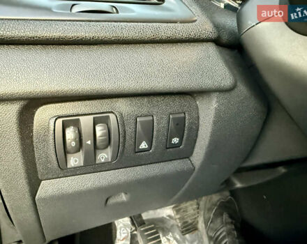 Чорний Рено Меган, об'ємом двигуна 1.5 л та пробігом 201 тис. км за 8700 $, фото 54 на Automoto.ua