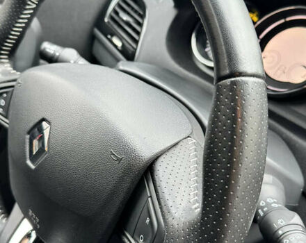 Черный Рено Меган, объемом двигателя 1.5 л и пробегом 207 тыс. км за 10900 $, фото 47 на Automoto.ua