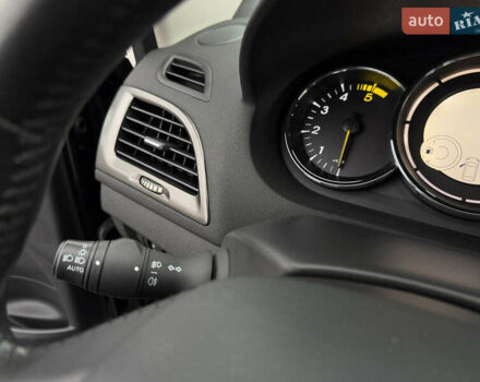 Чорний Рено Меган, об'ємом двигуна 1.5 л та пробігом 180 тис. км за 10200 $, фото 84 на Automoto.ua