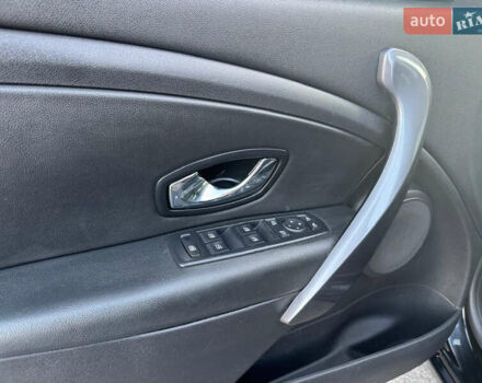 Чорний Рено Меган, об'ємом двигуна 1.46 л та пробігом 258 тис. км за 9200 $, фото 12 на Automoto.ua