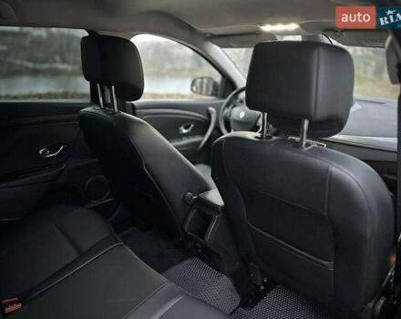 Черный Рено Меган, объемом двигателя 1.5 л и пробегом 276 тыс. км за 8700 $, фото 38 на Automoto.ua