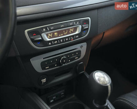 Черный Рено Меган, объемом двигателя 1.5 л и пробегом 276 тыс. км за 8700 $, фото 28 на Automoto.ua