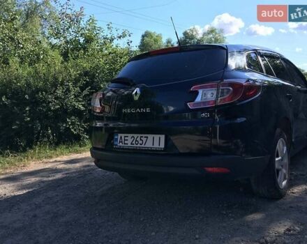 Рено Меган 2015 в Каменское - Днепродзержинск на Automoto.ua Черный Рено Меган, объемом двигателя 1.5 л и пробегом 224 тыс. км за 10000 $, фото 3 на Automoto.ua