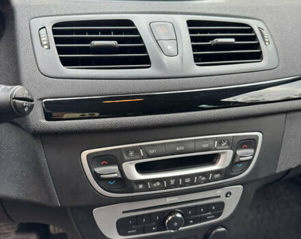 Черный Рено Меган, объемом двигателя 1.5 л и пробегом 207 тыс. км за 10900 $, фото 56 на Automoto.ua