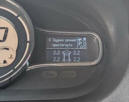 Черный Рено Меган, объемом двигателя 1.5 л и пробегом 236 тыс. км за 9950 $, фото 22 на Automoto.ua