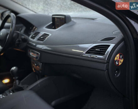 Черный Рено Меган, объемом двигателя 1.5 л и пробегом 276 тыс. км за 8700 $, фото 36 на Automoto.ua