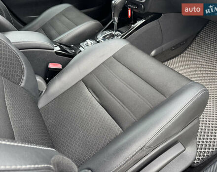 Чорний Рено Меган, об'ємом двигуна 1.46 л та пробігом 233 тис. км за 9500 $, фото 31 на Automoto.ua