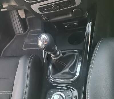 Рено Меган 2015 в Ровно на Automoto.ua Черный Рено Меган, объемом двигателя 1.6 л и пробегом 198 тыс. км за 7800 $, фото 4 на Automoto.ua