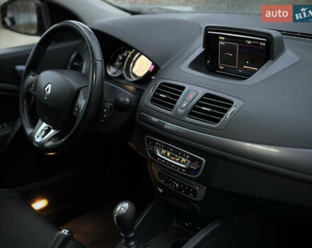Черный Рено Меган, объемом двигателя 1.5 л и пробегом 276 тыс. км за 8700 $, фото 26 на Automoto.ua