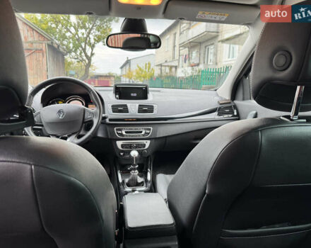 Черный Рено Меган, объемом двигателя 1.5 л и пробегом 207 тыс. км за 10900 $, фото 43 на Automoto.ua