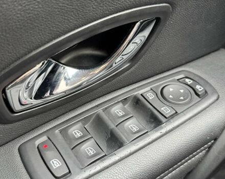 Черный Рено Меган, объемом двигателя 1.5 л и пробегом 207 тыс. км за 10900 $, фото 36 на Automoto.ua