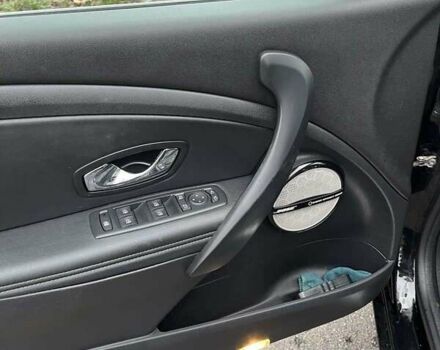 Черный Рено Меган, объемом двигателя 1.6 л и пробегом 219 тыс. км за 9999 $, фото 8 на Automoto.ua