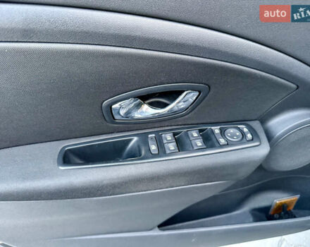 Черный Рено Меган, объемом двигателя 1.5 л и пробегом 173 тыс. км за 9999 $, фото 37 на Automoto.ua