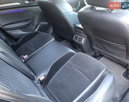 Черный Рено Меган, объемом двигателя 1.6 л и пробегом 150 тыс. км за 15000 $, фото 44 на Automoto.ua