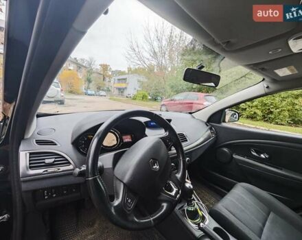 Черный Рено Меган, объемом двигателя 1.5 л и пробегом 240 тыс. км за 8000 $, фото 18 на Automoto.ua