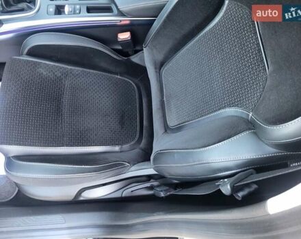 Черный Рено Меган, объемом двигателя 1.6 л и пробегом 150 тыс. км за 15000 $, фото 80 на Automoto.ua