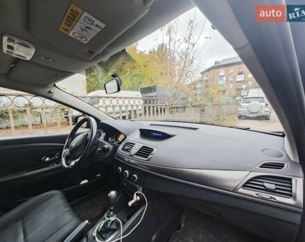 Черный Рено Меган, объемом двигателя 1.5 л и пробегом 240 тыс. км за 8000 $, фото 19 на Automoto.ua