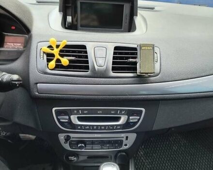 Черный Рено Меган, объемом двигателя 1.5 л и пробегом 160 тыс. км за 10000 $, фото 5 на Automoto.ua