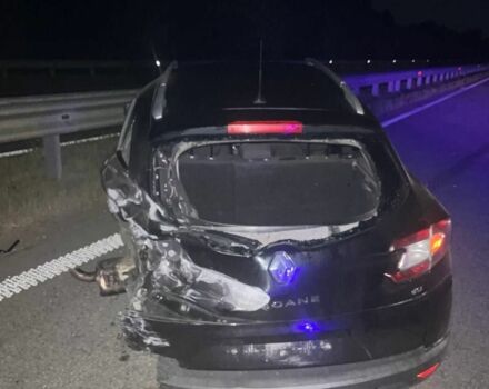 Черный Рено Меган, объемом двигателя 0 л и пробегом 350 тыс. км за 3000 $, фото 7 на Automoto.ua