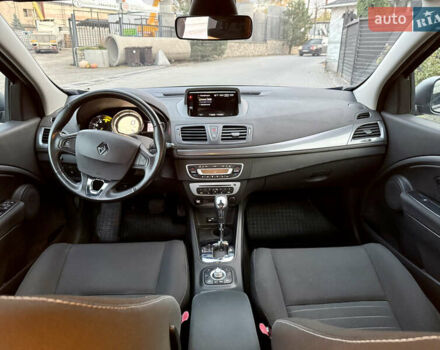 Черный Рено Меган, объемом двигателя 1.5 л и пробегом 173 тыс. км за 9999 $, фото 38 на Automoto.ua