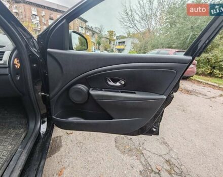 Черный Рено Меган, объемом двигателя 1.5 л и пробегом 240 тыс. км за 8000 $, фото 16 на Automoto.ua